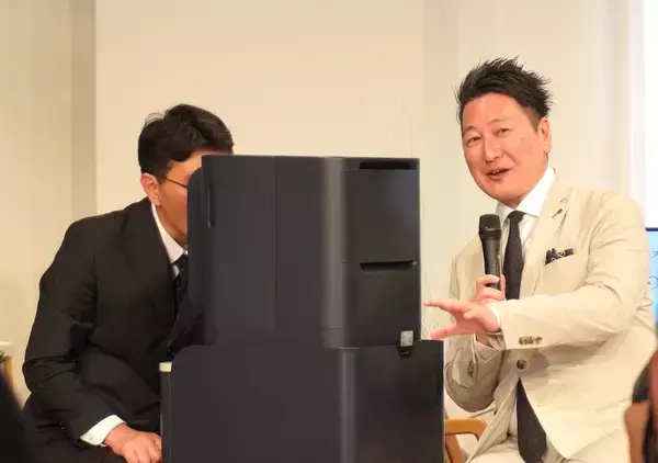 「家族のため、そして自分のため　副流煙リスクに応えるパーソナル分煙機器が148,000円で発売」の画像