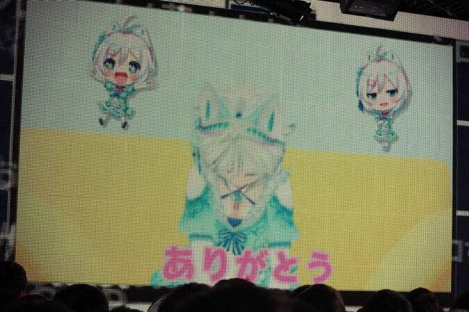 「10年後も、一緒にVTuberをやっていたい」ミライアカリ 1周年記念ライブで見えた“思い”