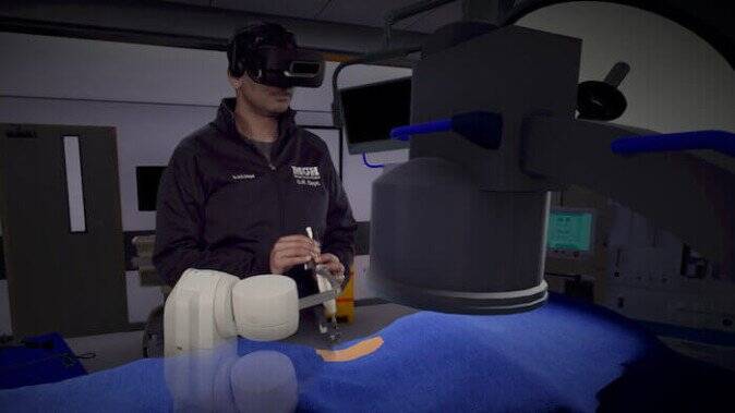 VR手術訓練は、人々の命だけでなく外科医も救う