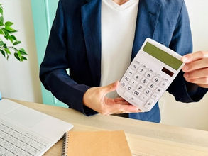 ストックオプションの仕組みとは？種類・導入メリット・手続きの流れを解説