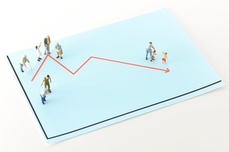 人口が減る中で日本経済は成長できるのか？　50年後に「半減」もある中でこの国に必要なこと