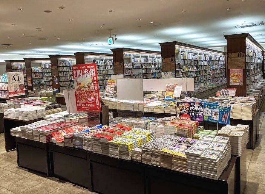 元保険営業マン！金融街のビジネス書担当がリアルに推す「お金を学ぶ一冊」は？