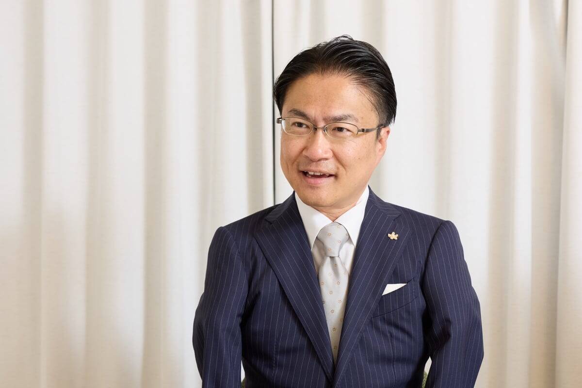 乙武洋匡が金融指南書の制作陣と考える、これからの金融教育に求められるものとは？