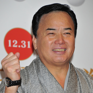 カツラ疑惑否定芸人 と化した演歌歌手 細川たかしに美容師証言 最近のカツラは もっと優秀です 17年6月1日 エキサイトニュース