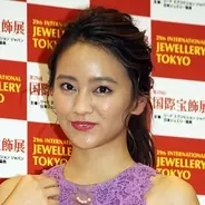 キャラかぶりが大渋滞中 激辛好き芸能人枠 を制するのは鈴木亜美 18年11月22日 エキサイトニュース