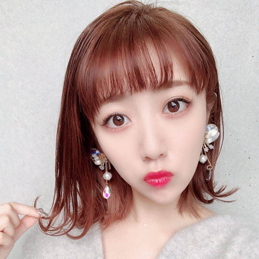 高橋みなみ 顔面加工 で芸能人snsの 限界突破 を果たす 18年12月13日 エキサイトニュース