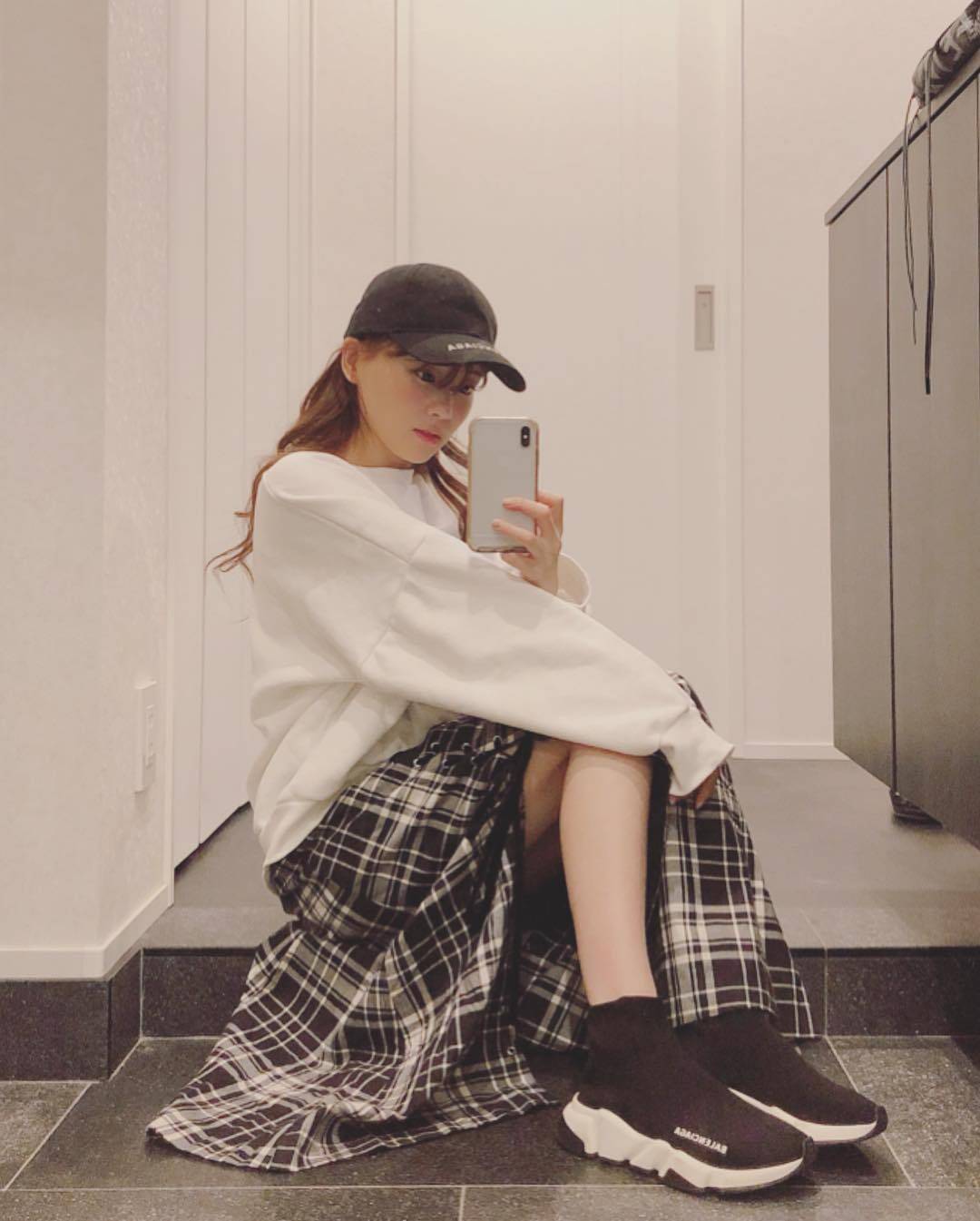 重盛さと美 パンティー ギリギリ 写真 公開 は確信犯 19年2月8日 エキサイトニュース