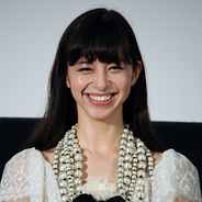 剛力彩芽 中条あやみ ともさかりえ 顔が歪んでいるようにみえる美人女優たち 19年4月2日 エキサイトニュース