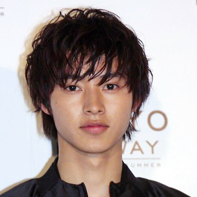 山崎賢人 キングダム での減量で浮き出た肋骨に 萌え 悲鳴が殺到 19年5月7日 エキサイトニュース