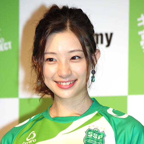 足立梨花 胸チラ パンチラ 連発に視聴者大興奮 誘ってるの 2020年3月21日 エキサイトニュース