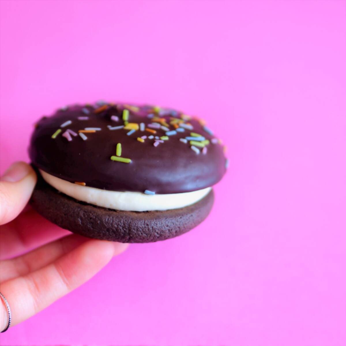 次に来る悪魔的スイーツ ウーピーパイ を実食 ふにゅ っと食感が新しい 年12月11日 エキサイトニュース