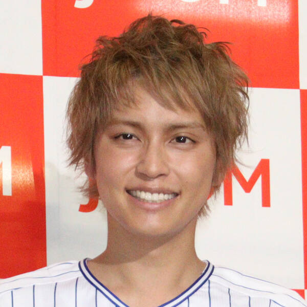 手越祐也が人生初の始球式に挑戦 一発勝負 の投球に笑顔で自己採点 21年5月21日 エキサイトニュース