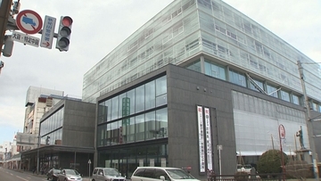 病気で療養休暇中に…衣服などの販売会を主催・参加していた下越福祉行政組合の男性主任(46)を停職処分　イベントの様子をSNSに200回以上投稿