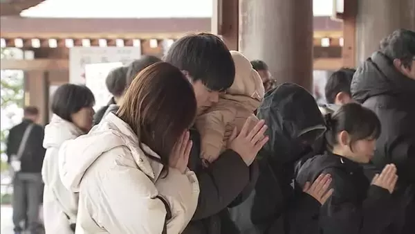 「みんなとずっと一緒に」「夢は警察官」新潟市の神社では初詣に多くの参拝者　そろばんのはじき初めも♪