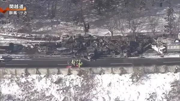 高速道路で事故相次ぐ  多重事故発生の関越道では上下線で通行止めが続く NEXCO東日本は広域迂回を呼びかけ　新潟≪午後6時現在≫
