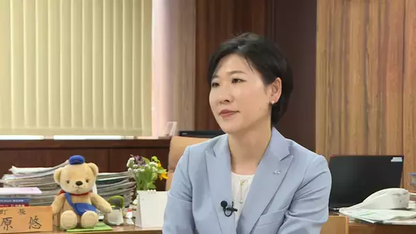 「2児の母が町長になって8年…リゾート施設の売却方針を巡る問題も　学んだ“折れない心”の真意と思い描くリーダー像｜新潟・津南町」の画像