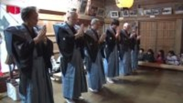 新潟・佐渡市で五穀豊穣を願う“御田植神事”　地元の子どもたちも参加「水や強風の災いがないように…」