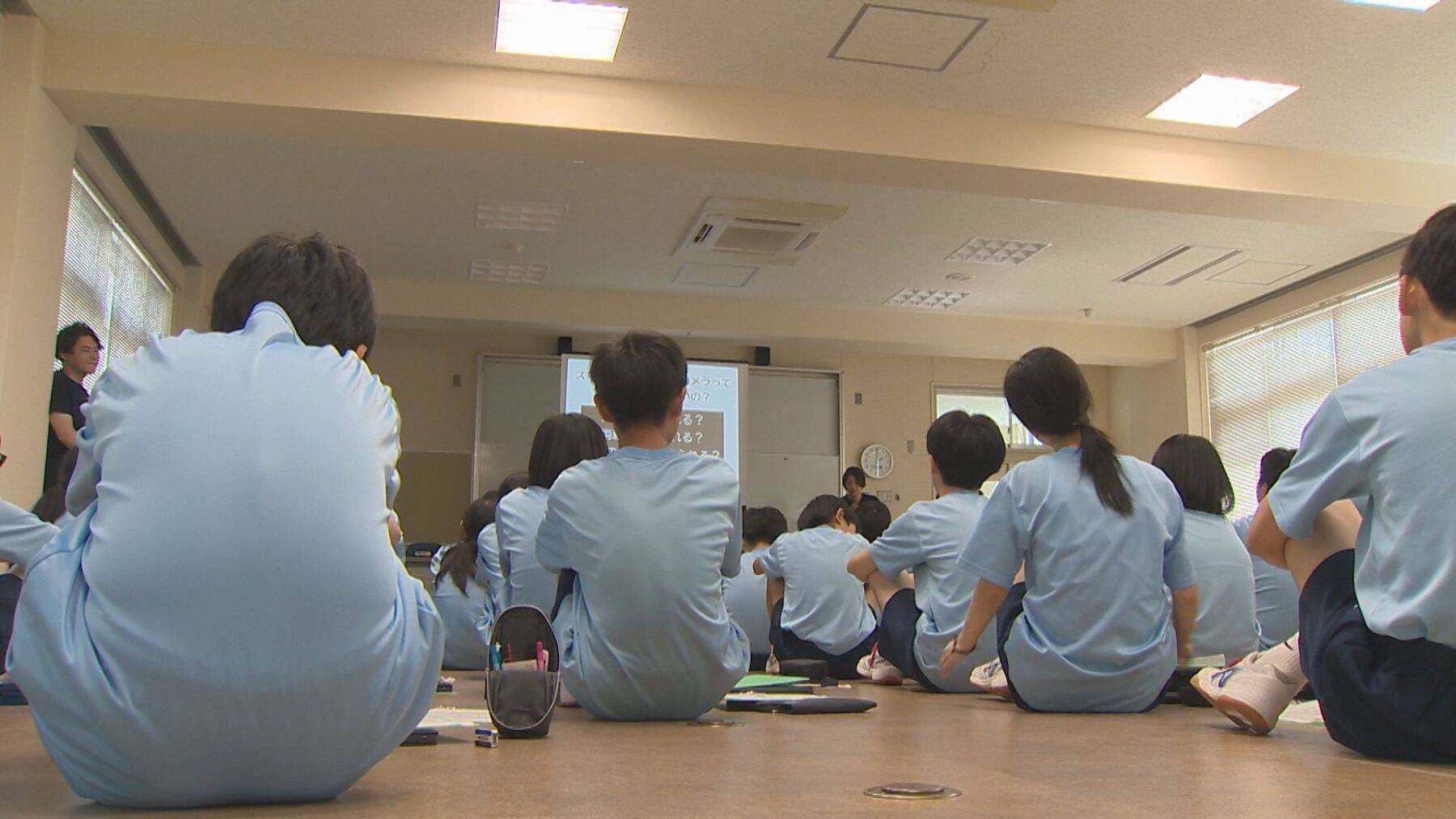 【SNS】「人生を一瞬で壊すものでもある」トラブル防止へ！国も対策検討する中…新潟の中学生がスマホの“安全な使い方”学ぶ