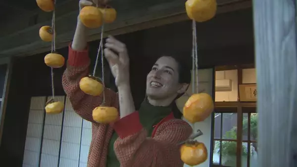 「全国を旅してきた女性画家…「影にも目を当てられるようになった」自問自答の中で“過去の痛み”を作品に」の画像