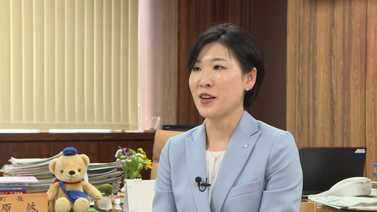 31歳・2児の母で全国最年少町長に…2期8年務めた桑原悠氏が語る地方政治の理想と現実「決めても前に進まない」｜新潟・津南町