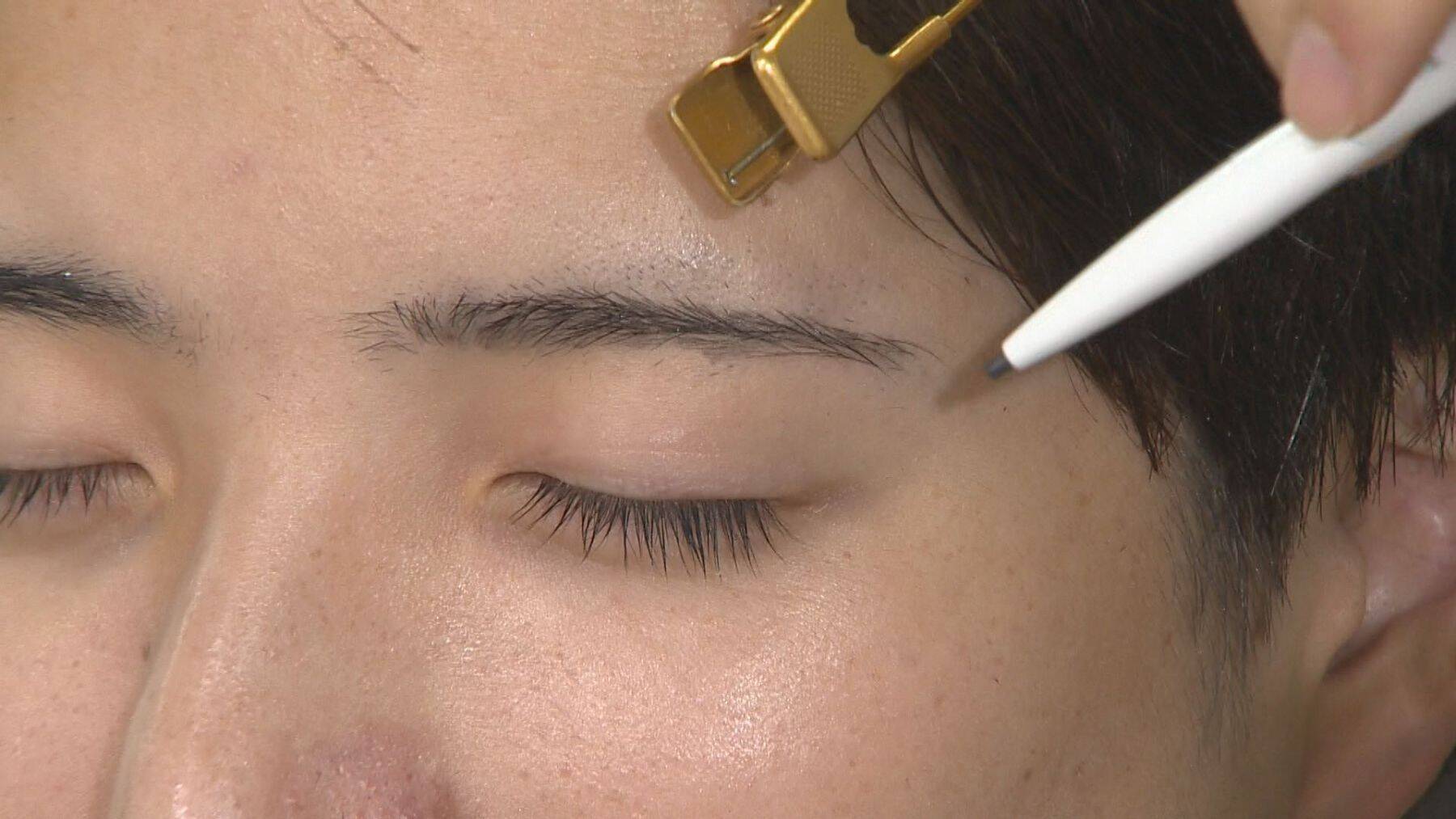 広がる“メンズメイク”　新潟に移住したインフルエンサーに密着！記者が体験して感じた変化「ハードル低くなった」