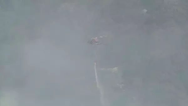 「新潟・魚沼市で山火事　山頂に向かって燃え広がり鎮火目途立たず　長野県・新潟県の防災ヘリ2機体制で消火活動へ　長岡市の山火事ではドクターヘリで1人搬送」の画像