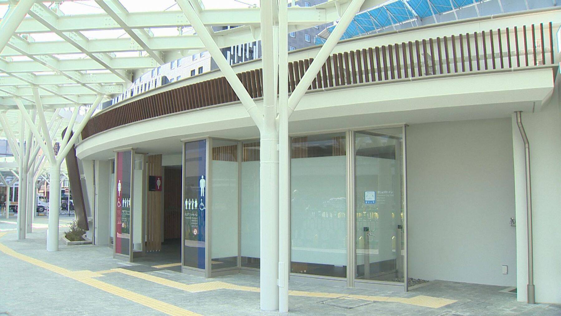 【新潟駅】万代広場がリニューアル！新潟市長「戸惑うほど前の駅とは全く違う」『多機能トイレ』『ペデストリアンデッキ』の利用始まる