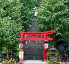 “ゲン担ぎしない”ファーストサマーウイカが「通い始めてから急激に売れた」神社