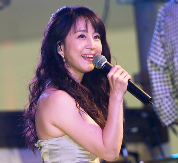 相田翔子 私も早智子も大好きな曲 生歌披露 17年6月29日 エキサイトニュース