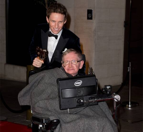 ホーキング博士役演じたエディ レッドメインが追悼 18年3月15日 エキサイトニュース ホーキング博士役演じたエディ レッドメインが追悼 18年3月15日 エキサイトニュース