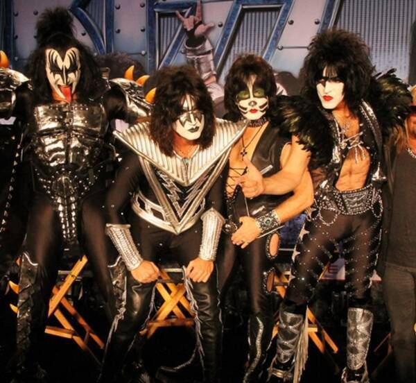 Kiss 45年間の活動に幕閉じる最後のツアー 18年9月21日 エキサイトニュース