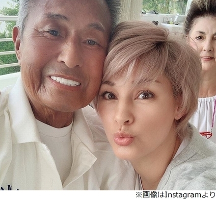 Joyの家族写真がクール イケメン父は ミック ジャガーみたい 15年12月2日 エキサイトニュース