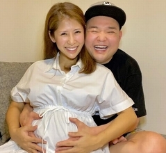 内山信二の妻が妊娠「楽しく、太く子育てしていければ」