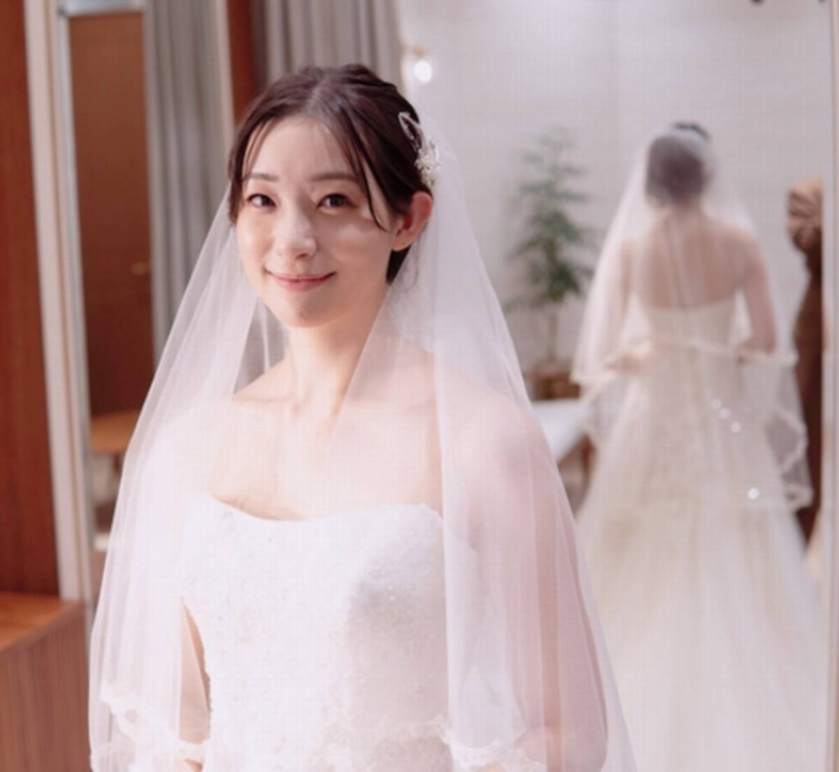 足立梨花 結婚式 に向けてウェディングドレス選び 21年11月29日 エキサイトニュース 足立梨花 結婚式 に向けてウェディングドレス選び 21年11月29日 エキサイトニュース