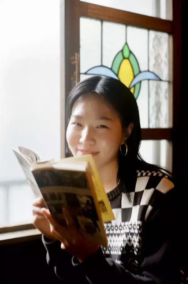 「「韓国人いいなって言う人は歴史や背景を知ってもそう思えるのかな？」在日コリアンのモデル・SHINが語る日本での人種差別の記憶｜イエローライト」の画像