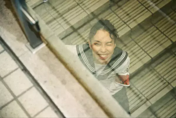 「「グループのなかでは、ホッとできるような存在を目指しています」ヒップホップ育ちで筋金入りのダンサー、新しい学校のリーダーズ・RINが見つけた、自分らしさ＜初個人インタビュー＞」の画像