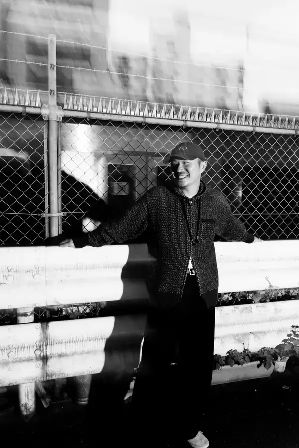 「静けさの中に、熱を描く。R&Bシンガー・ZINが新作EP『JOJO』に込めた想い」の画像