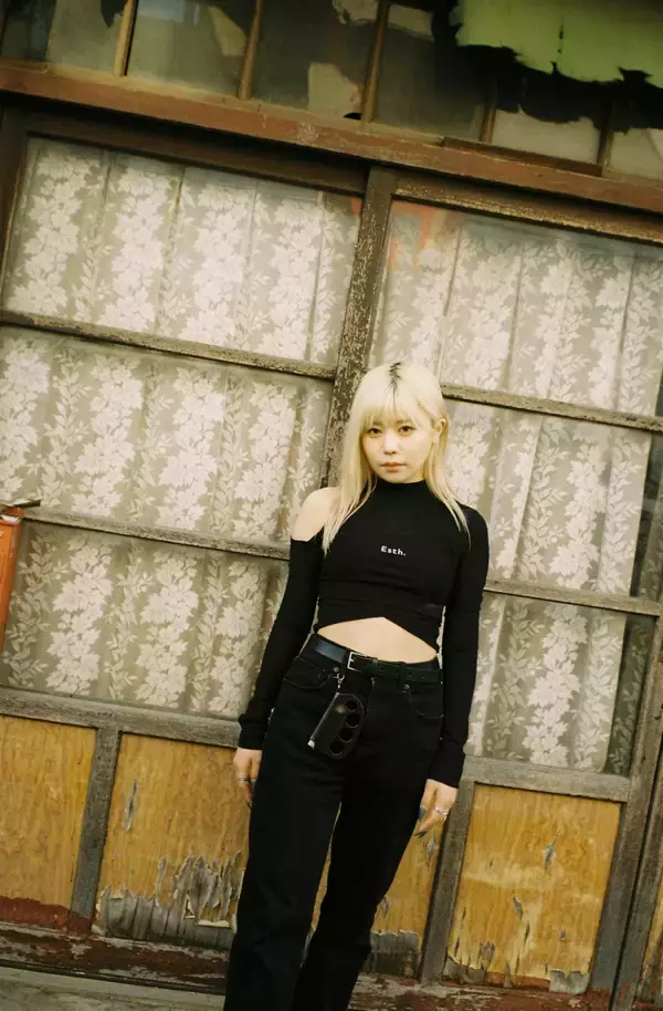 「「いわゆるメディアで提示されるような『美しさ』がとても嫌い」コンプレックスやマイナスな感情を優しい眼差しでみつめるアーティスト・雪下まゆのインタビュー＜来月から連載開始！＞」の画像