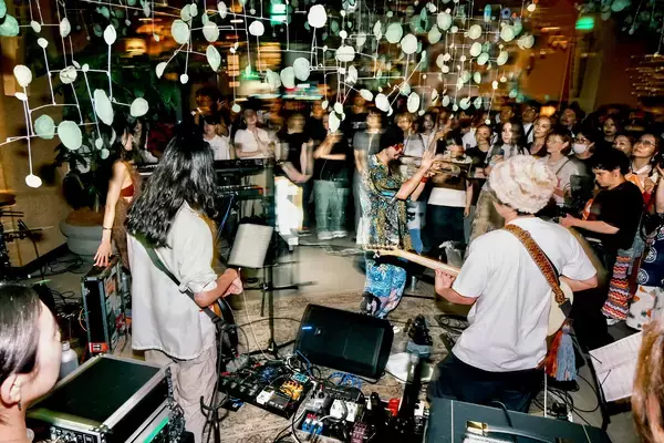 CONVERSE「ALL STAR」を自由に履きこなす。「As One」Vol.3の出演アーティスト＆来場者スナップ