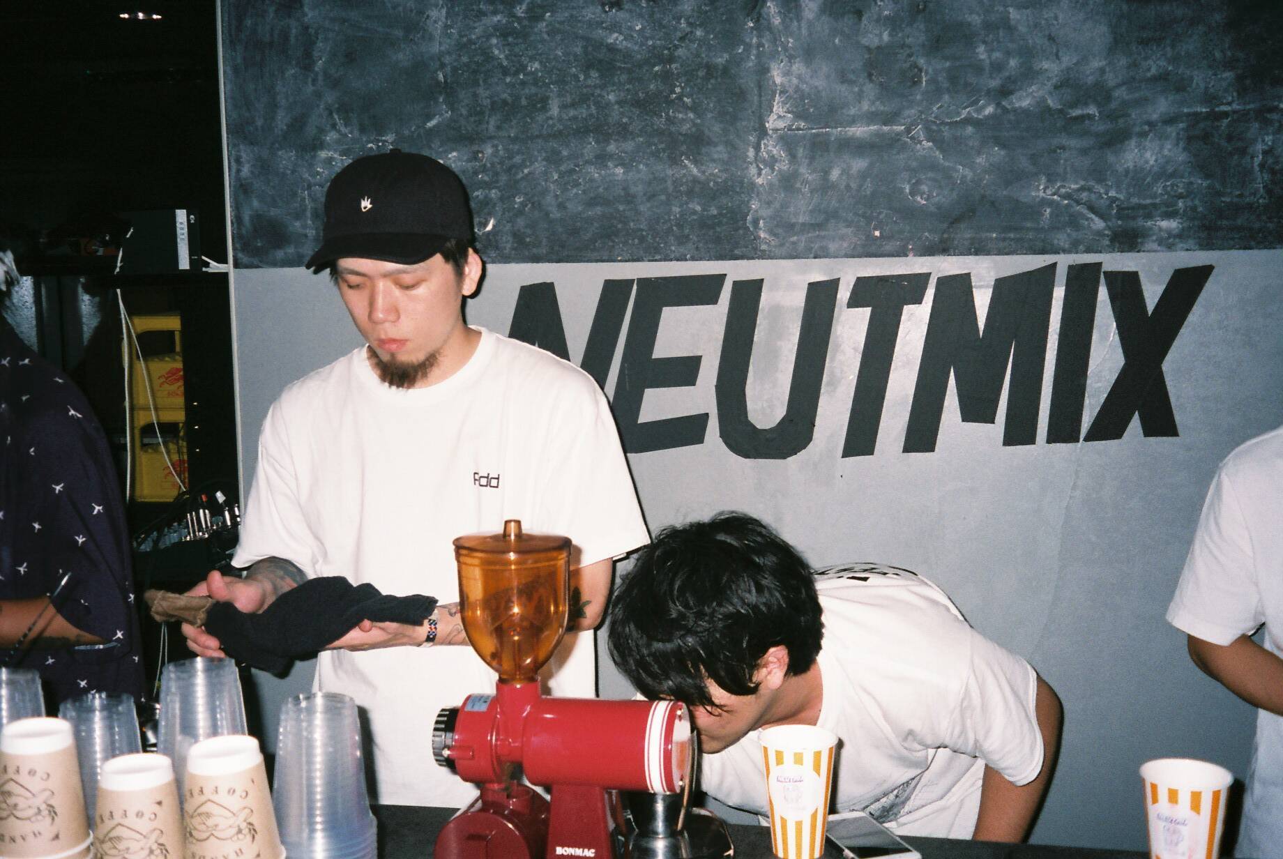 福井で初開催。ミックス（混ぜる）という言葉をテーマにドリンクや音楽を楽しむイベントNEUTMIX：イベントスナップ