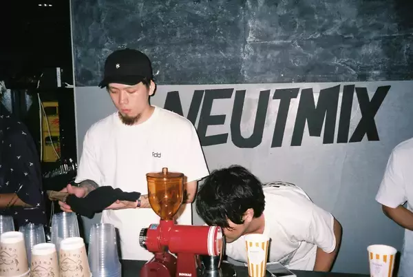 「福井で初開催。ミックス（混ぜる）という言葉をテーマにドリンクや音楽を楽しむイベントNEUTMIX：イベントスナップ」の画像