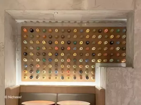 「韓国・ソウルで人気の「広蔵市場」にレトロなスターバックスがオープン！現地レポ」の画像