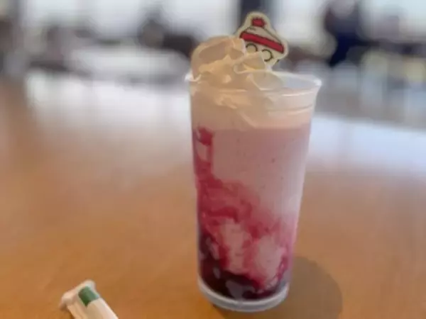 「韓国「スターバックス」ホリデーシーズン2025、日本と違う映えスイーツなど現地レポ」の画像