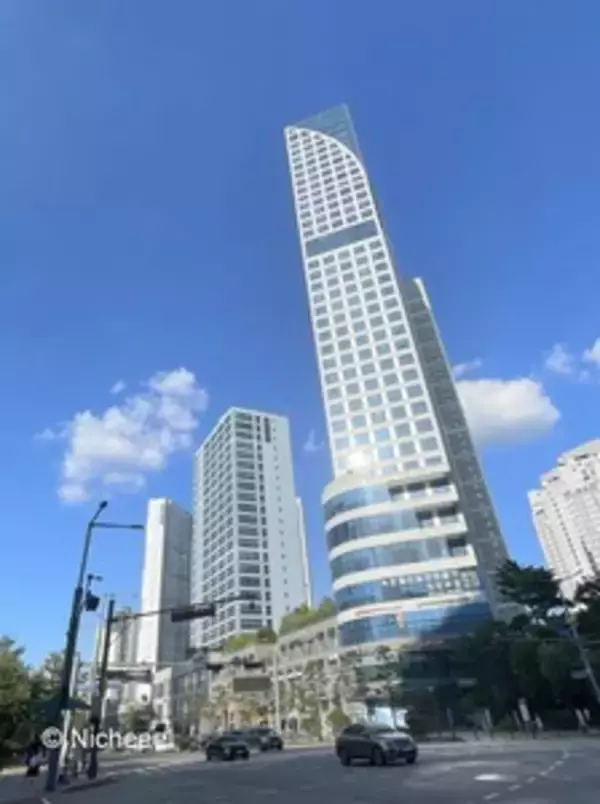 「韓国・ソウル近郊「水原」高層ビルから望む池の「絶景」スタバ 【現地レポ】」の画像