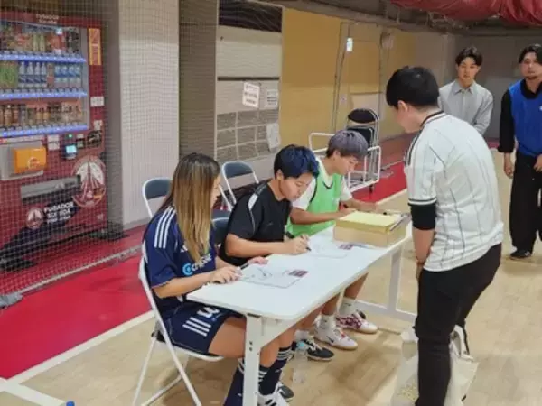 「W杯優勝のカギは遺伝子！？　なでしこ主力3選手が集結の特別イベントに潜入！」の画像