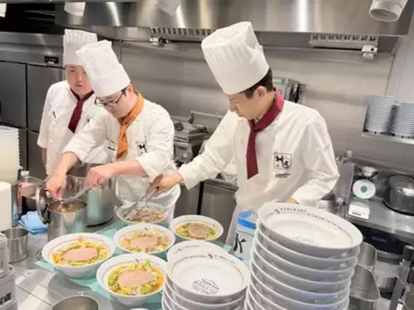 「神座史上初！“冷たい”「おいしいラーメン」登場、試食500杯以上の開発秘話と実食レビュー」の画像