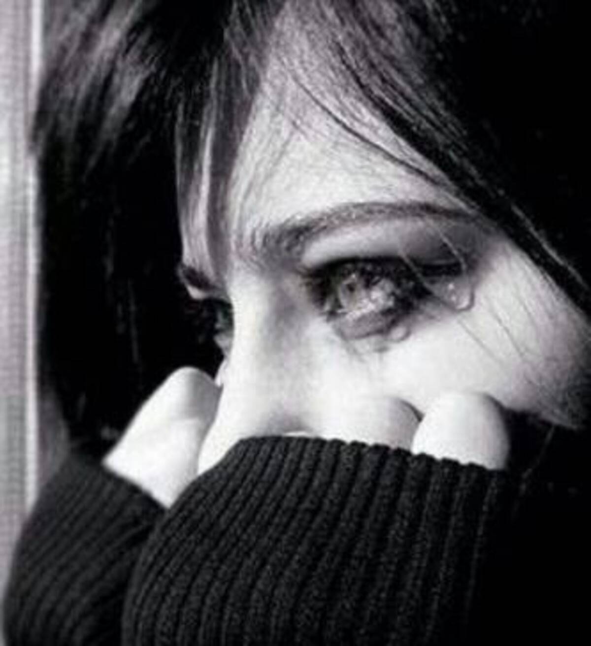 ヒトが一生に泣く量は ヒトが一生に泣いている時間は 涙に関する あれこれ まとめてみた 14年4月2日 エキサイトニュース