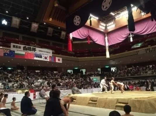 トントン紙相撲が進化 手を使わずに声で土俵を揺らす さけべ トントンボイス相撲 登場 18年5月15日 エキサイトニュース