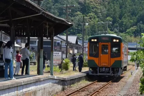 【静岡の旅】 鉄道好き必訪！ ローカル鉄道「天浜線」で車内から洗車と回転を体験