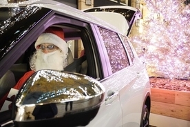 艶やかなクリスマスツリーの明かりを灯すのは自動車？！「Marunouchi Street Park 2021 Winter 」丸の内仲通りで開催！